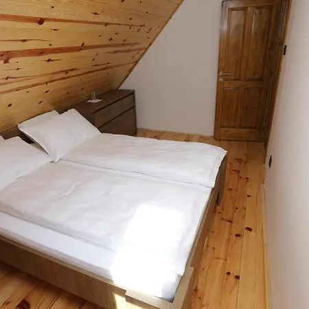 בית נופש Tara *