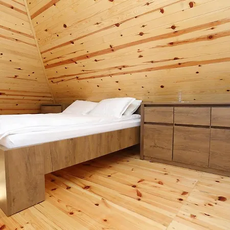 Tara באינה באשטה